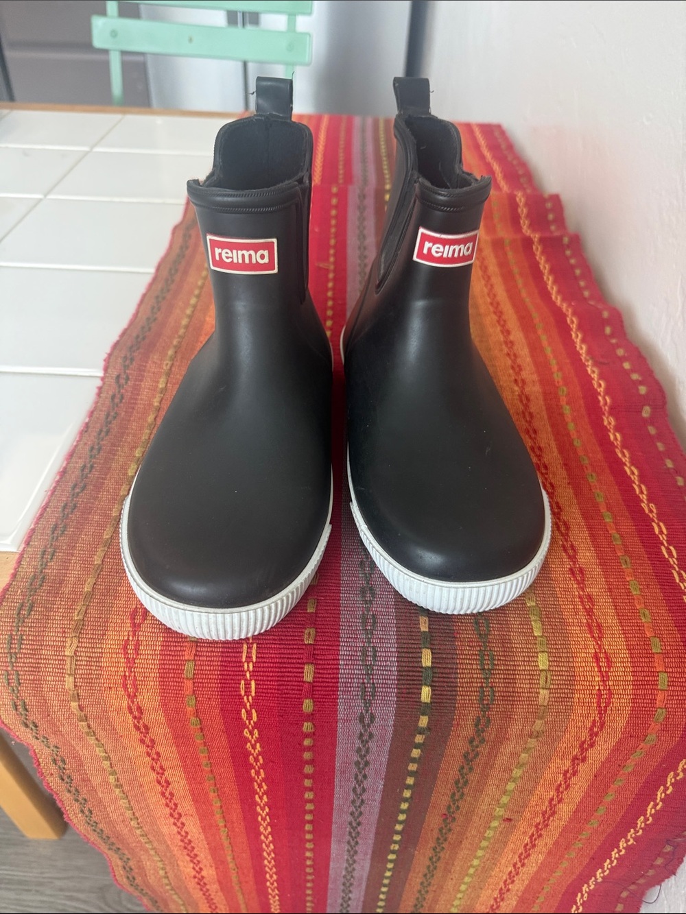 Reima Black Rubber Chelsea Rain Boots with White Soles